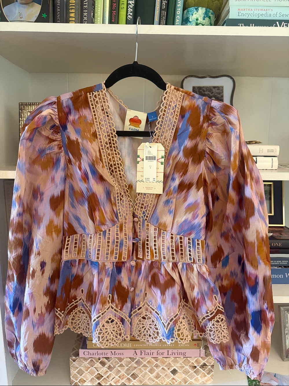 FARM Rio NWT Lavender, Brown & Blue Printed Lace-Trim Blouse